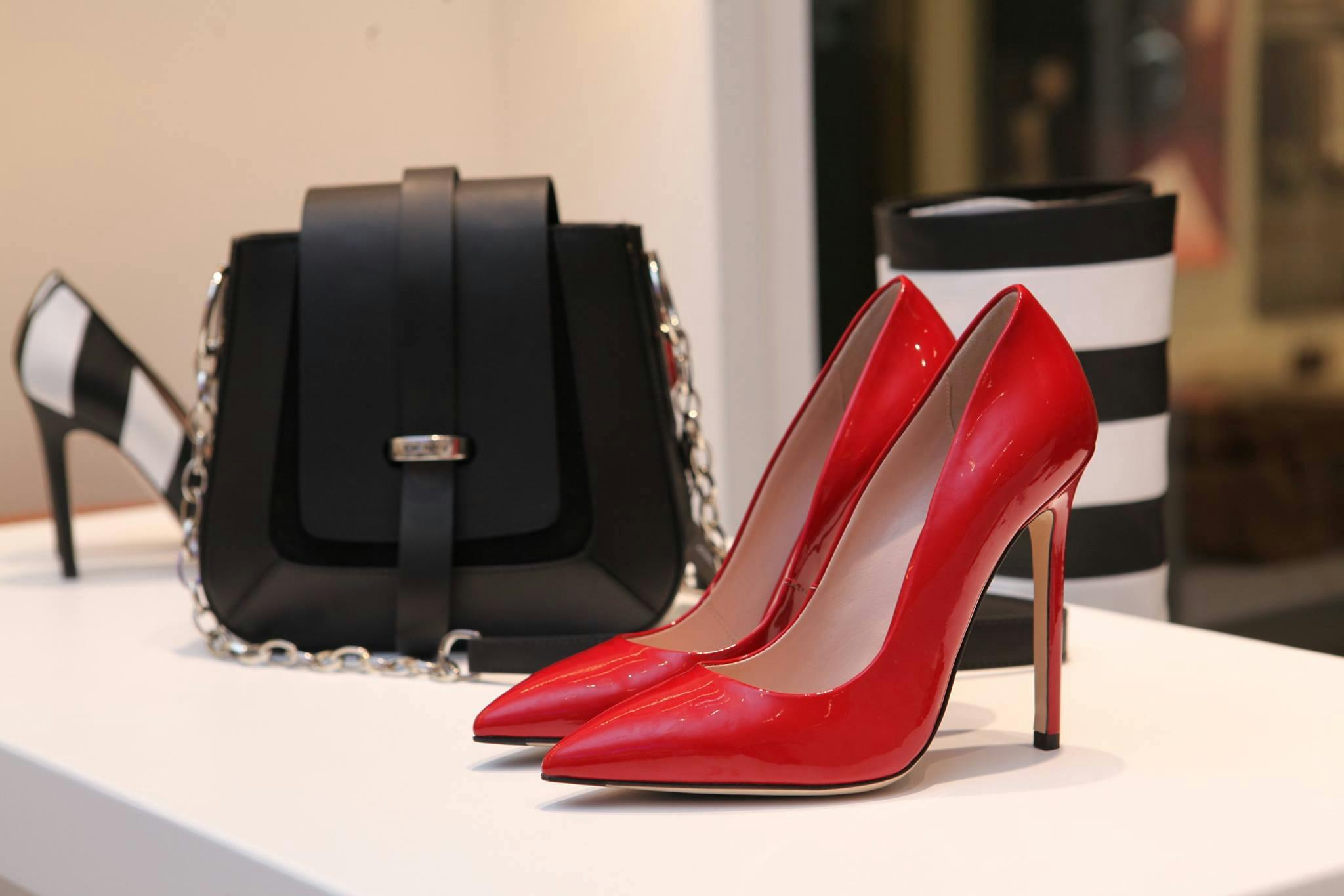 A pair of high heels | Source: Pexels