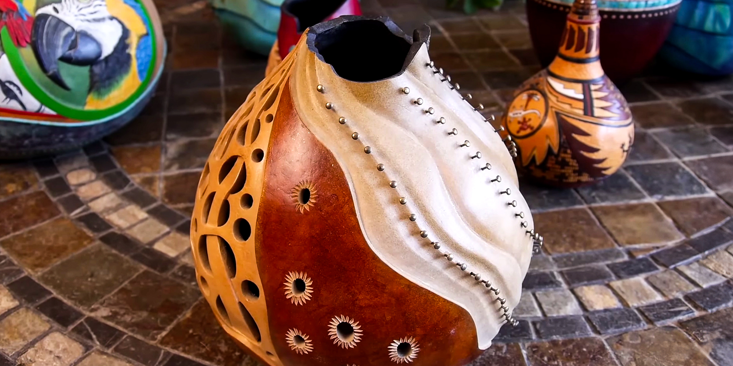 A gourd vase | Source: YouTube/azgfd