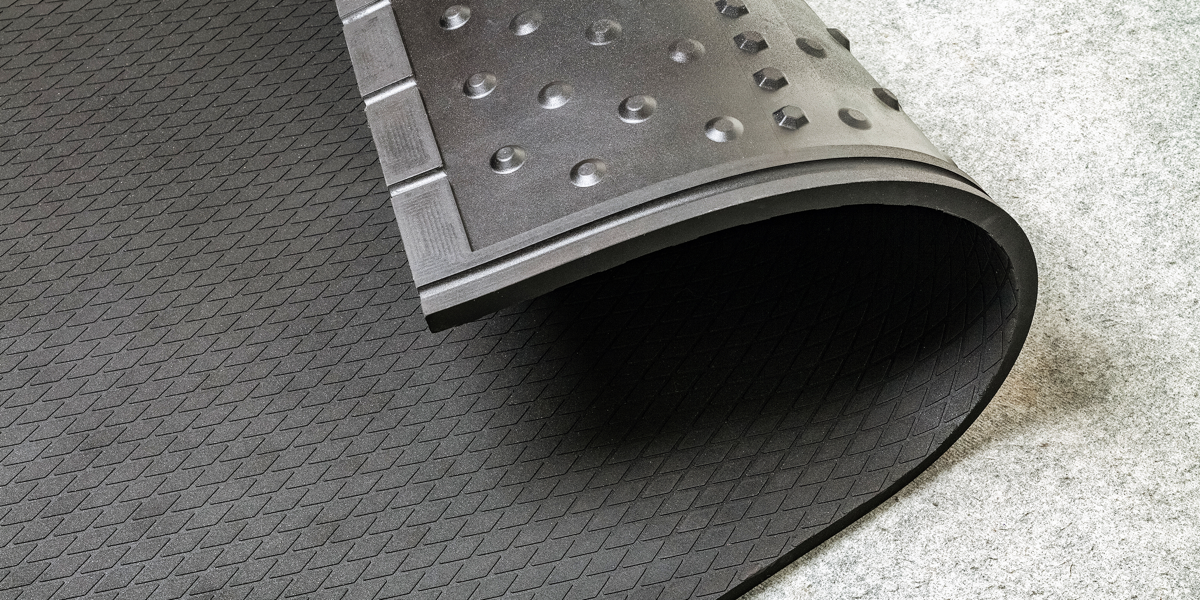 A rubber mat | Source: Shutterstock