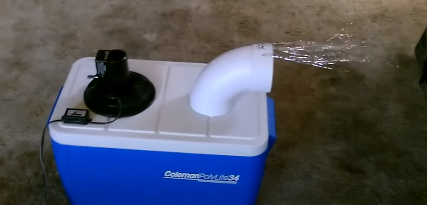 Ensure your fan and plastic 90° bend are correctly placed | Source: YouTube/@desertsun02