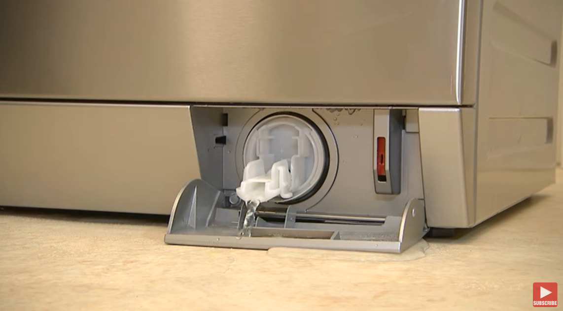 Wait for the water to drain completely. | Source: YouTube/Electrolux Professional
