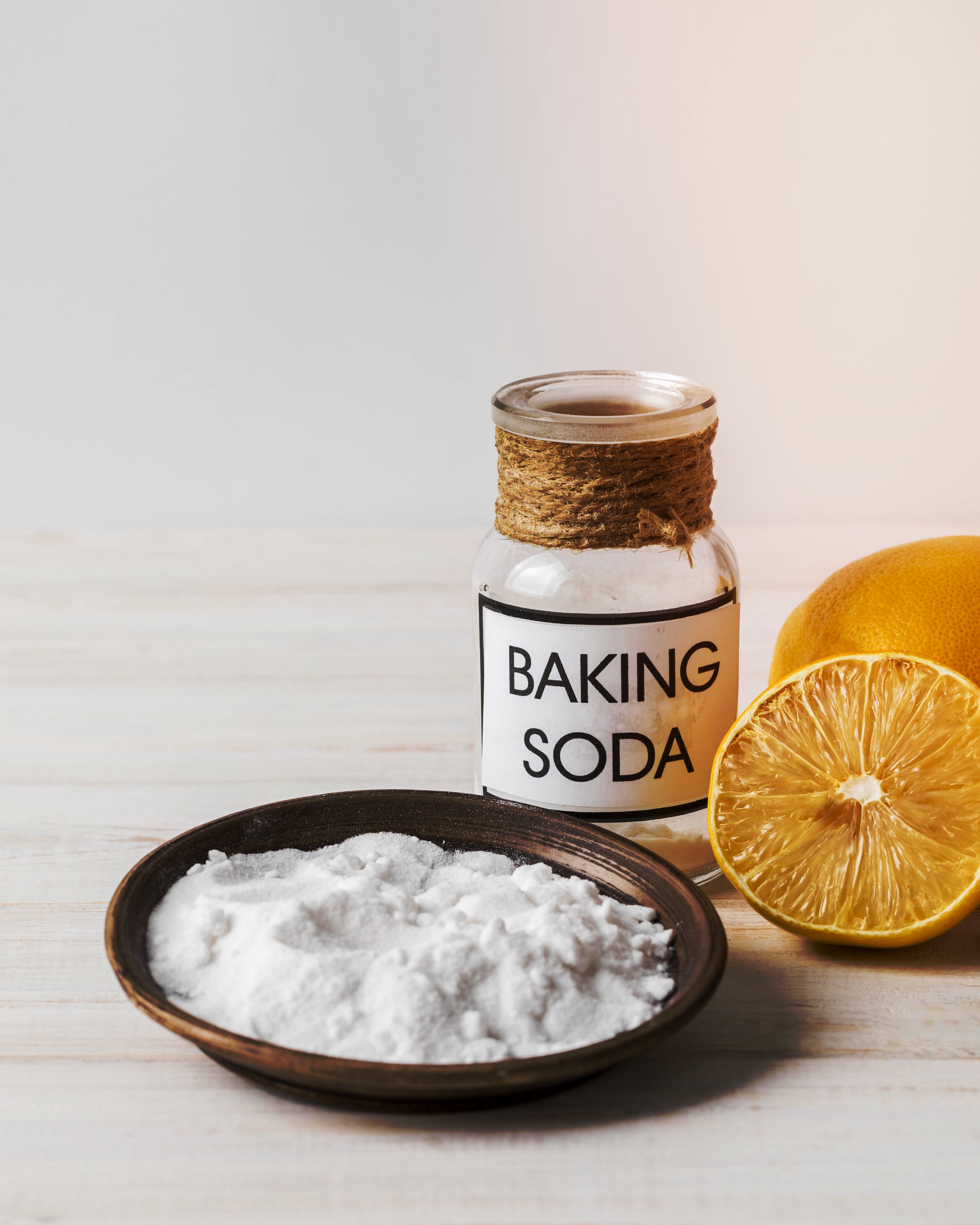 A small bowl of baking soda | Source: Shutterstock